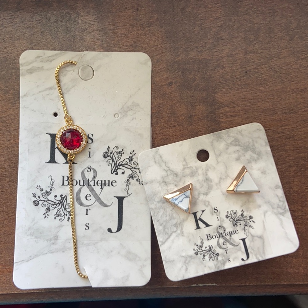 Bracelet & earrings
